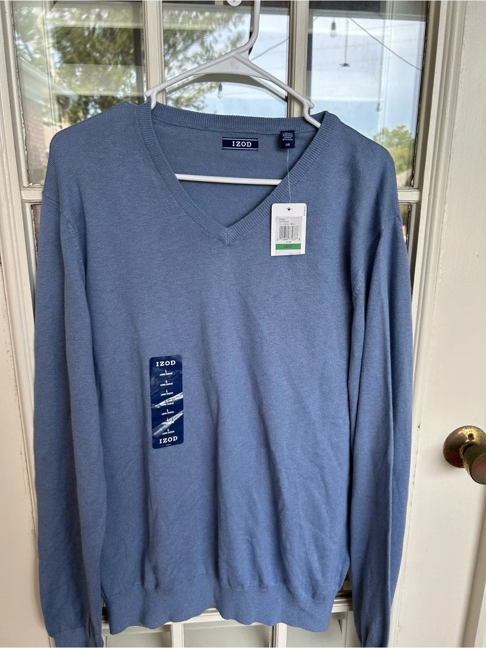 Izod Men’s V-Neck Sweater in Slate Blue